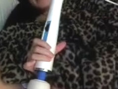 Hot teen masturbates on webcam