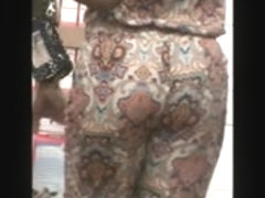 quick big booty jiggle in store,, nice ass momma