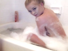 Amateur Teen Sensual Bubble Bath