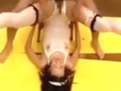 Flexible Asian dancer has a hard shaft deeply drilling her