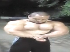 beefymuscle.com - Massive Asian showing muscles