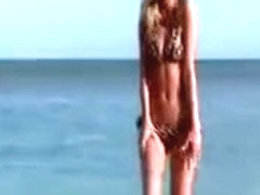 Suzanna _ Amateur Blonde Acting Naughty On A Public Beach