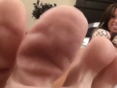nikki foot fetish