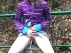 Blonde lifts up her leg and takes a warm piss