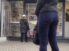 Girl with sexy tight ass waiting someone