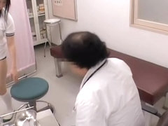 Sexy asian cunt fingered by the doctor in real gyno video