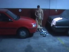 Candid xxx of amateur chick sucking and fucking on the car boot