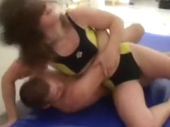 finally this guy wins one for the men, the girl is pinned!