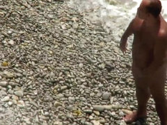 Beach candid camera filmed a hot slut in bikini