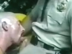 Bearded CHP Cop gets Sucked
