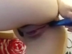 Sexy Babe Dildos Her Pussy And Her Ass On Cam
