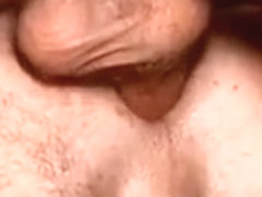 Friends get horny in the hot tub