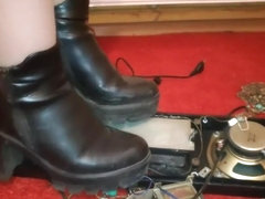 Woman crush Old radio boots