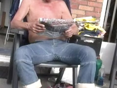 nlboots - reading in the sunshine