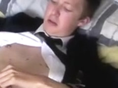 All it takes is ice and candlewax...