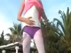 Teen sporty Sasha shows sexy body outdoor