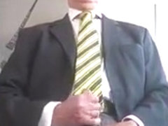 SE TAPER UNE QUEUE EN JEANS (344-345)