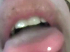 Mouthcam Belle