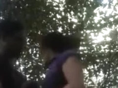 Aunty sex in park