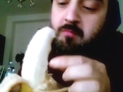 Kocalos - Eating crunched food with a vibrator