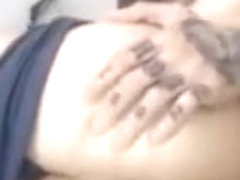 pretty Hard hole, singer GABRIEL MALVADO show tattoo