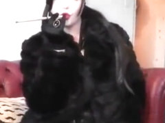 PVC-fur mistress