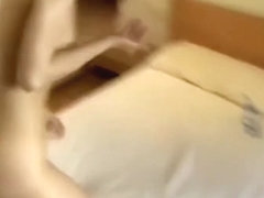 Deutsche Brilenschlange will ihre Arschfotze gestopft bekommen