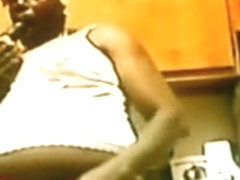 elamehs sucks on black dildo