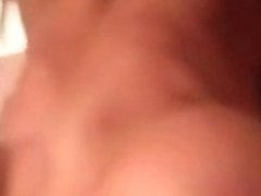 el segundo video de ésta chica del DF con garganta profunda pero ahora termina con la cara llena .