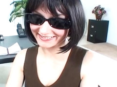 Secrétaire qui avale le sperme