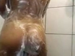 My woman washes her big brabazons