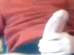 Turkish dude with big cock dumps a nut