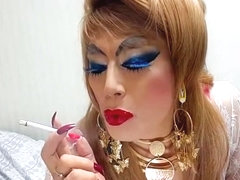 Sissy girl niclo sexy makeup after smoking 2