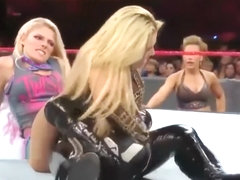 Alexa Bliss Squeezes Natalya With Bodyscissors