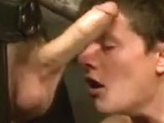 BDSM bondage gay boy cage boese buben berlin