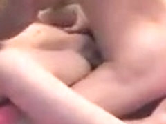 je la fais crier de plaisir