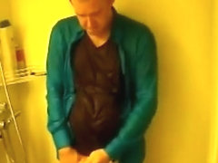 make water, shower and cum