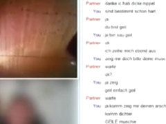 mollige vor der web camera