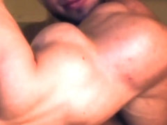 MUSCLE PECS BOUNCE CAM CUM WANK HOT HUNK