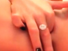 Lovely Teen Close Up Fingerin Masturbation