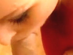 Blonde sexy avec un fion bien dilaté