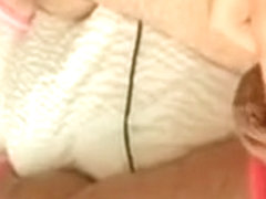 Rubbing my girlsy clit until it squirts