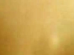 Milf allemande trop bandante baisée dans une bagnole