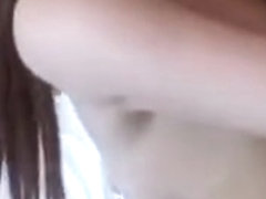 Étudiante nippone avec une chatte bien ramonée