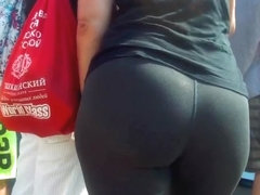 Bubble butts milfs in tight lycra