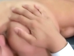 Dr fingers his patient during examination