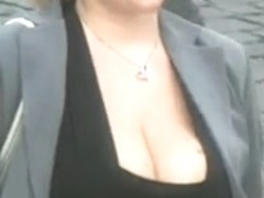 bouncing cleavage