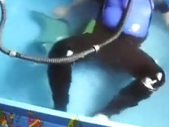 stegleggings gummistiefel gasmaske pool