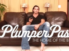 gorgeous latina babe