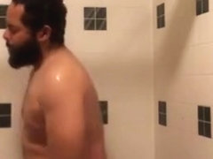 vlog #78 showering, brushing my teeth, and combing my hair